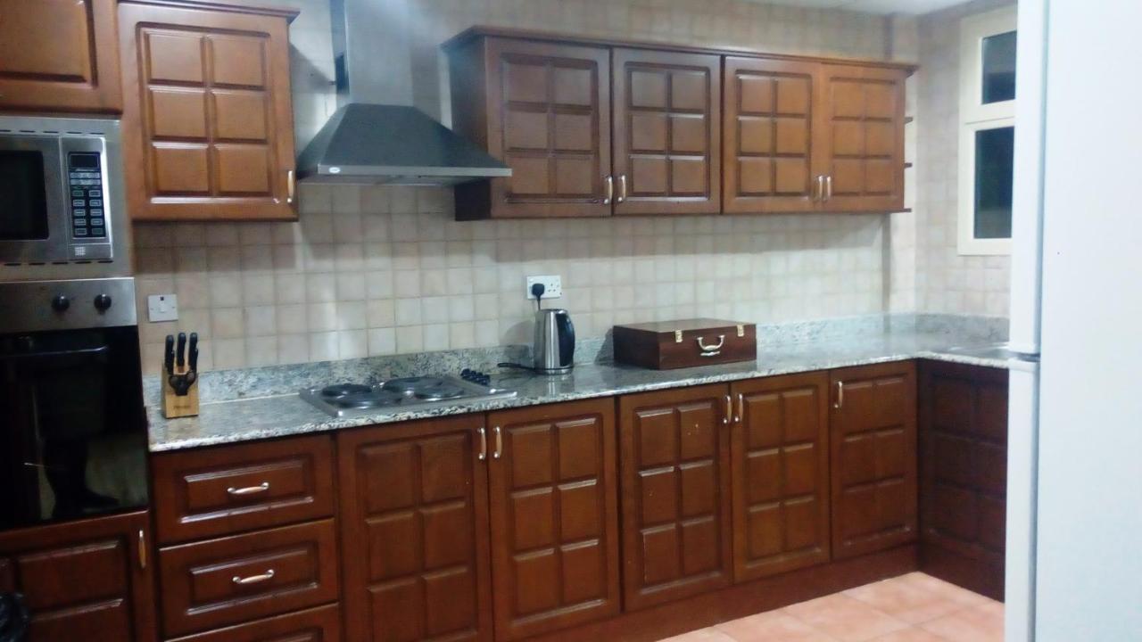 Zubara Plaza II Apartman Manáma Kültér fotó