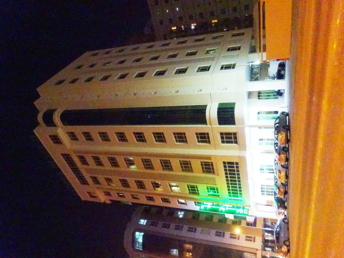 Zubara Plaza II Apartman Manáma Kültér fotó